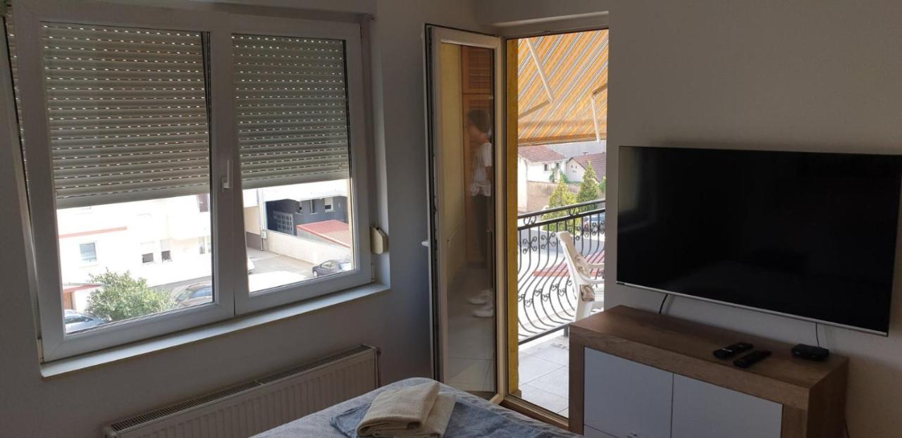 Apartman Anja Нови-Сад Экстерьер фото