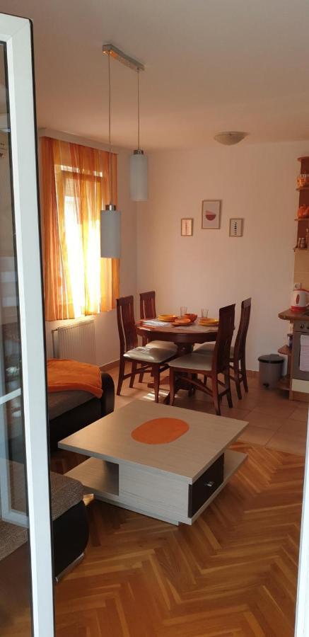 Apartman Anja Нови-Сад Экстерьер фото